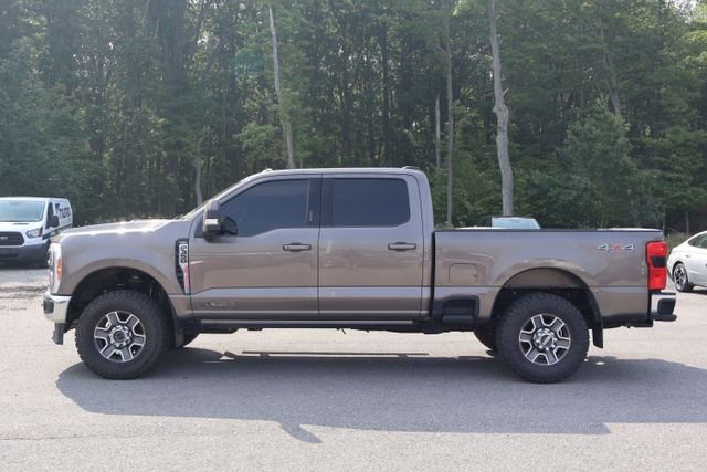 Used 2023 Gray Ford Lariat image 4