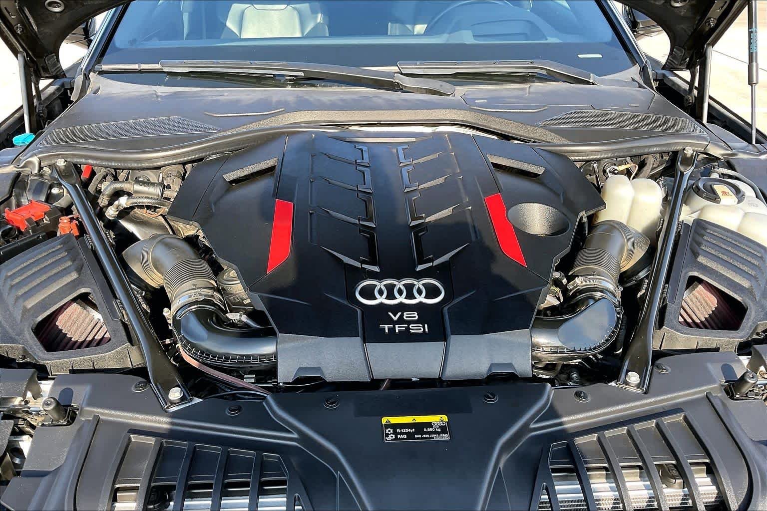 Used 2020 Brilliant Black Audi  image 32