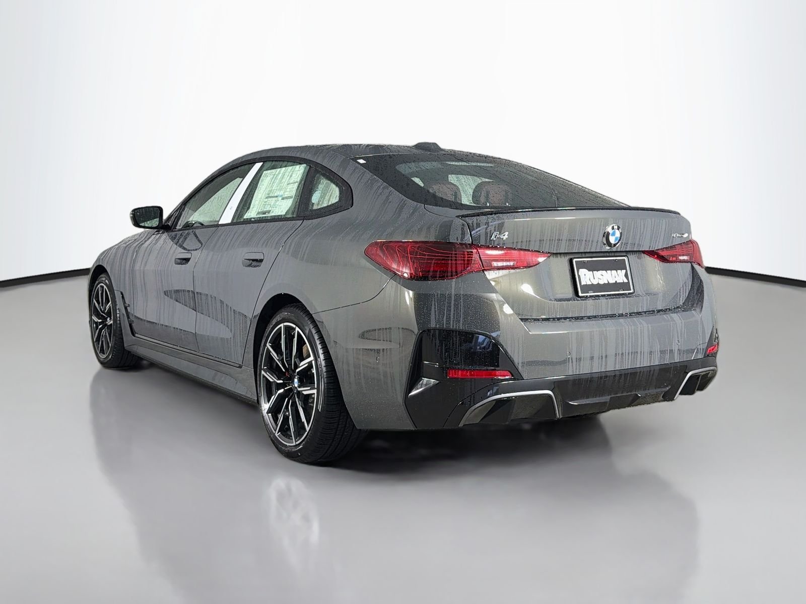 New 2026 Dravit Grey Metallic BMW eDrive40 image 5