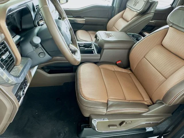 New 2026 Gray Ford King Ranch image 10