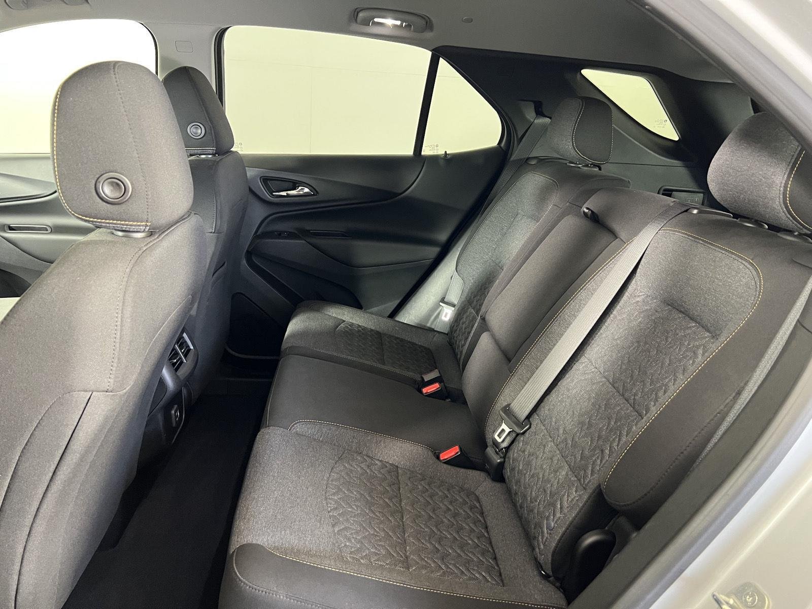 Used 2022 Silver Ice Metallic Chevrolet LT image 18