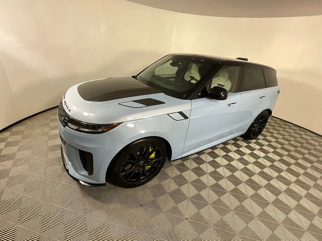 Used 2025 Blue Land Rover SV Edition Two image 9