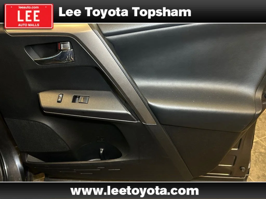 Used 2017 Magnetic Gray Metallic Toyota XLE image 16