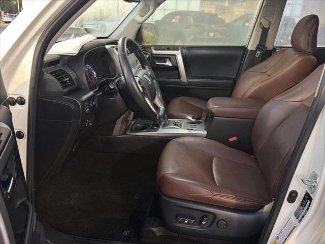 Certified Used 2023 BLIZZARD PEARL Toyota  image 10