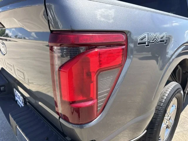 Used 2024 Gray Ford XLT image 21