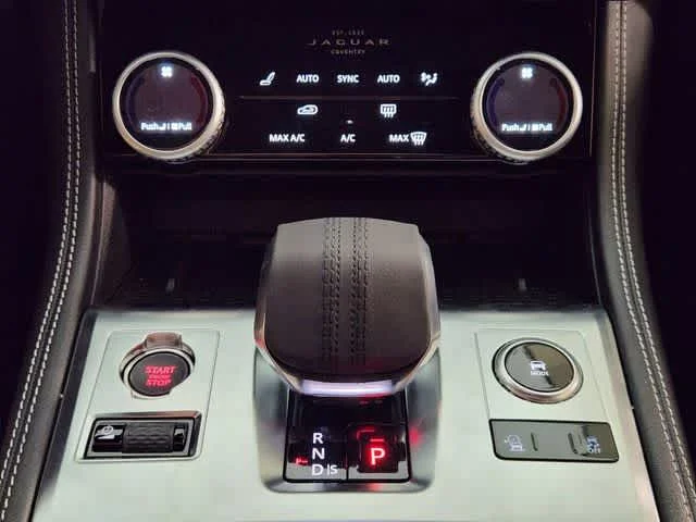 New 2026 Santorini Black Metallic Jaguar R-Dynamic S image 33