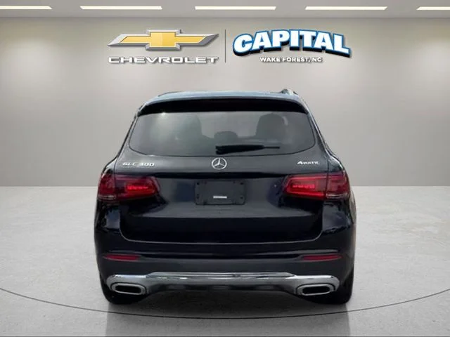 Used 2021  Mercedes-Benz GLC 300 image 4