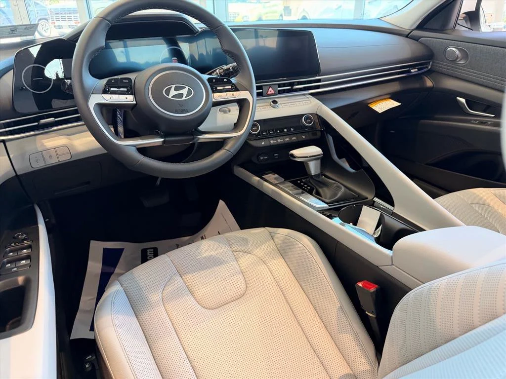 Used 2026 White Hyundai Limited image 8