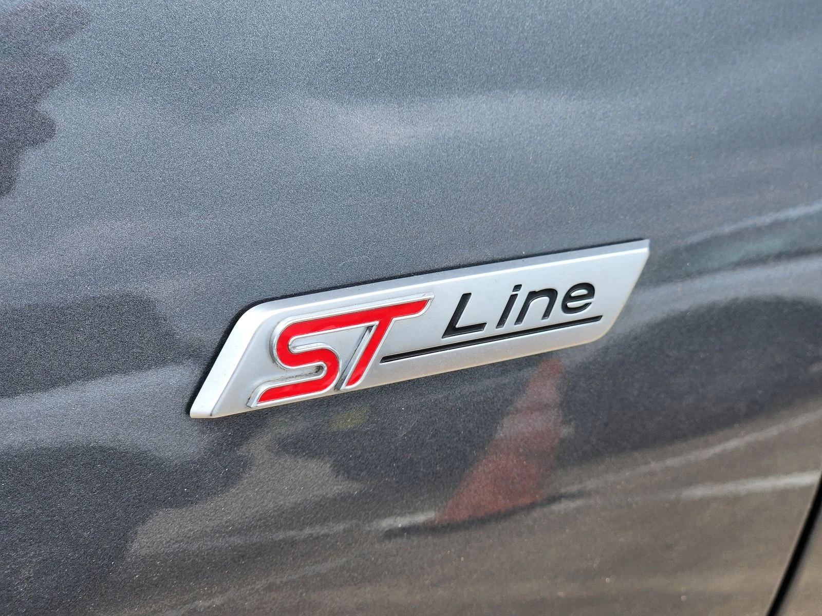 Used 2024 Gray Ford ST-Line image 11