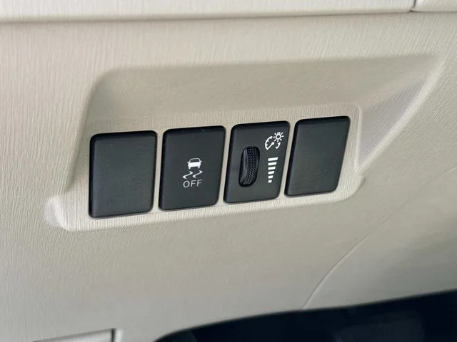 Used 2017 Beige Toyota Five image 27