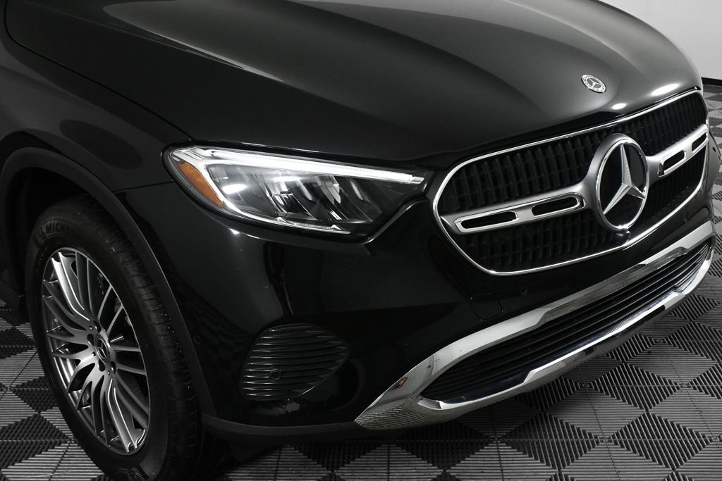 Certified Used 2026  Mercedes-Benz GLC 300 image 35