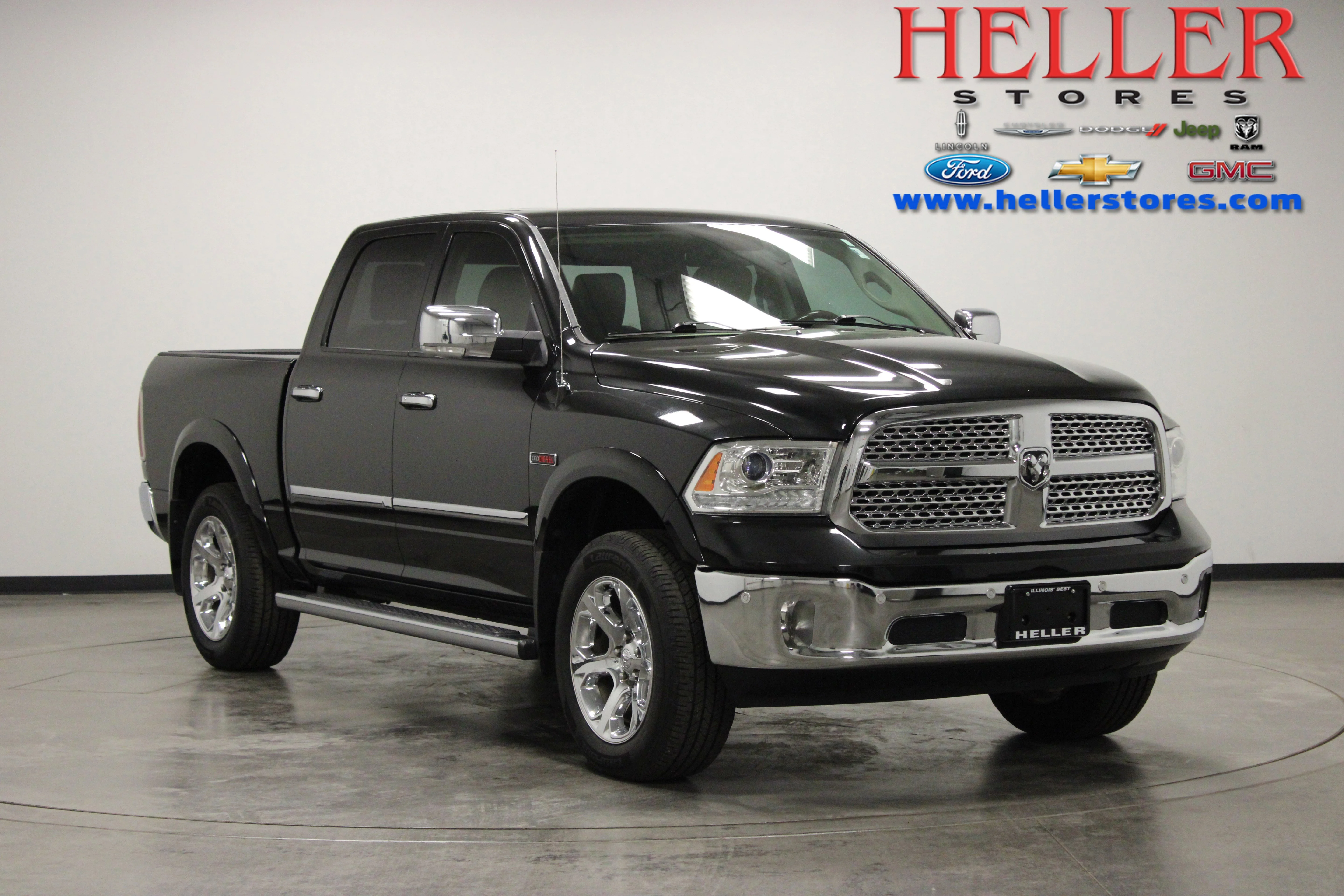 2017 RAM 1500 Laramie 4x4 Crew Cab 5'7's photo