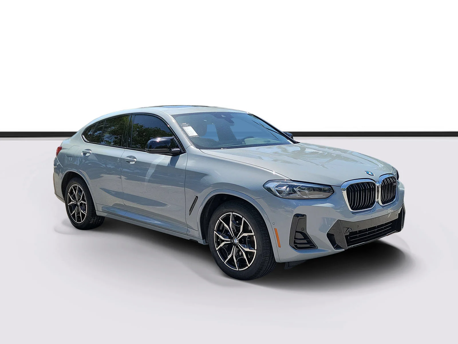 2023 BMW X4