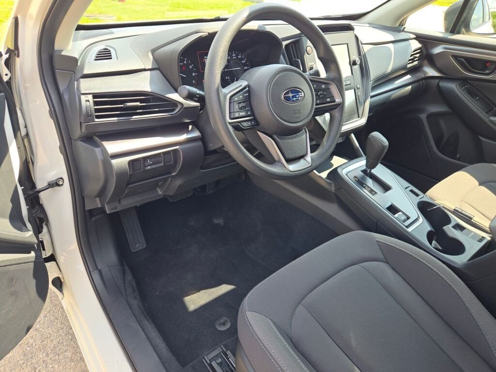 Used 2024 White Subaru Base image 21
