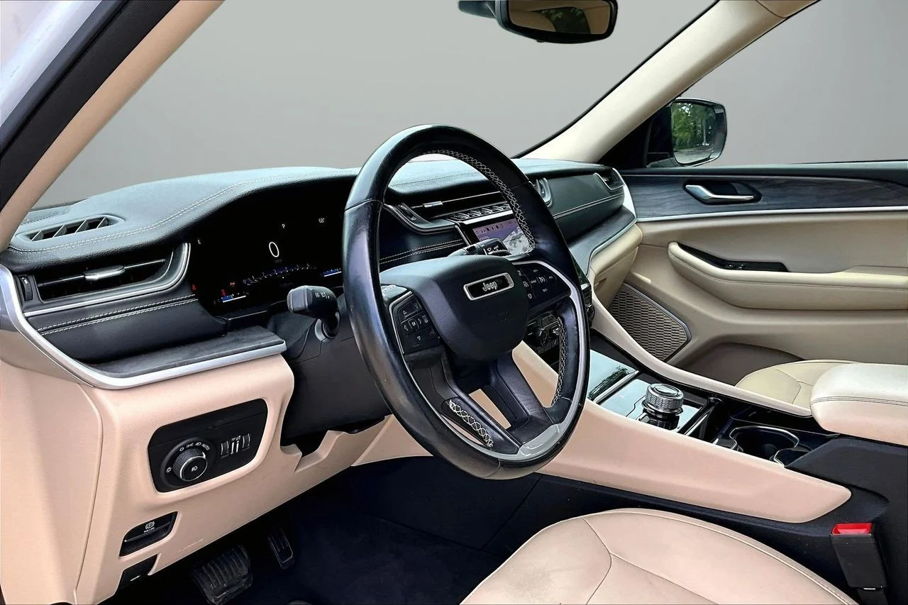 Used 2021 White Jeep Limited image 19