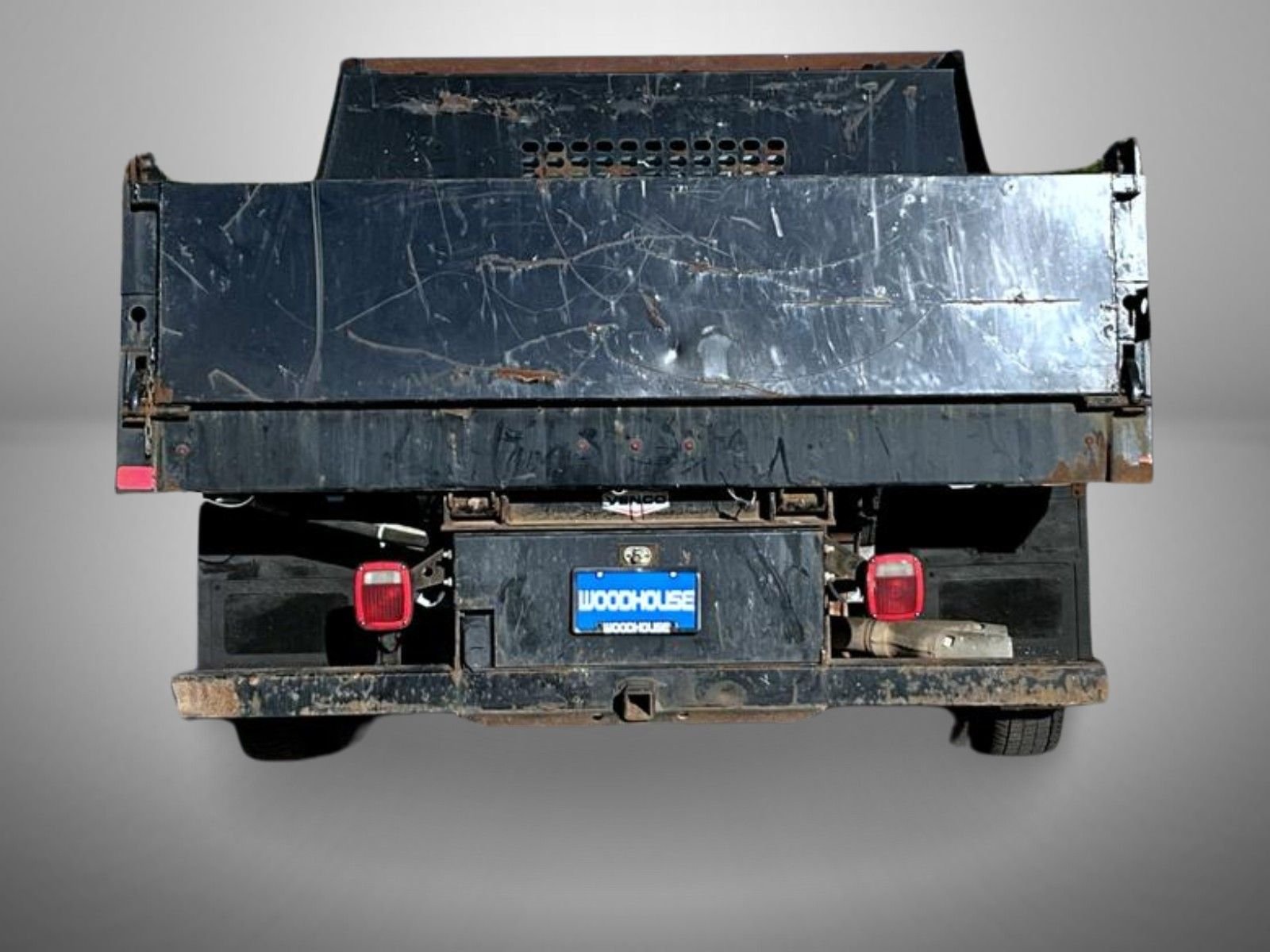 Used 2017 White Ford XL image 6