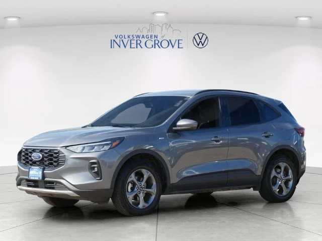 Used 2025 Gray Ford ST-Line Select image 3