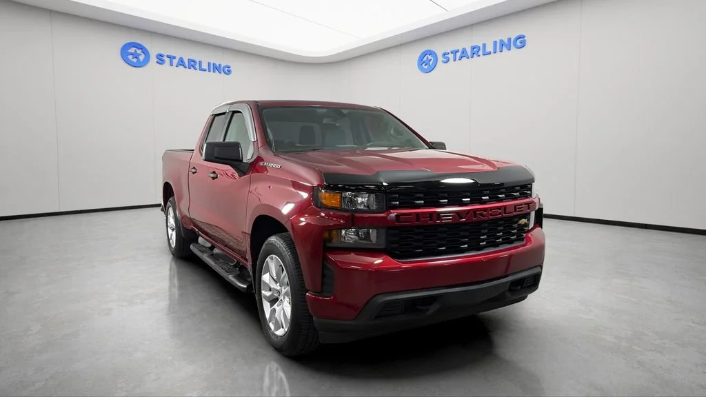 Used 2019 CAJUN RED TINTCOAT Chevrolet Custom image 15