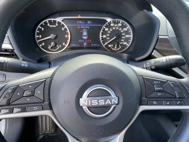 Used 2024 Silver Nissan 2.5 SV image 15