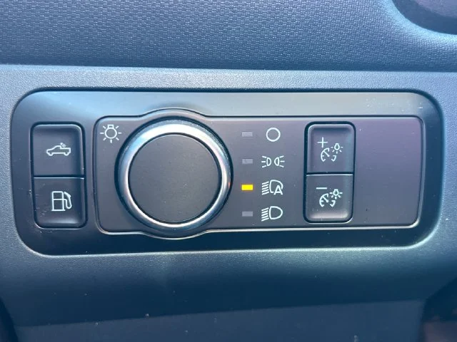 Used 2025 Blue Ford XL image 31