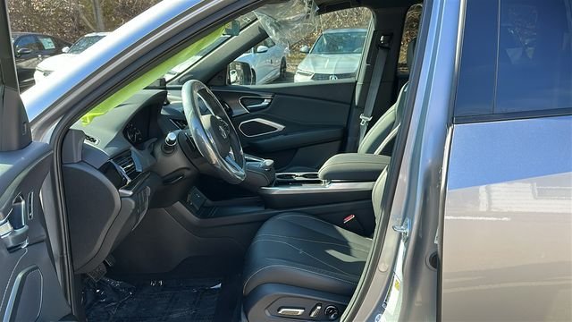 New 2026 Solar Silver Metallic Acura Base image 9