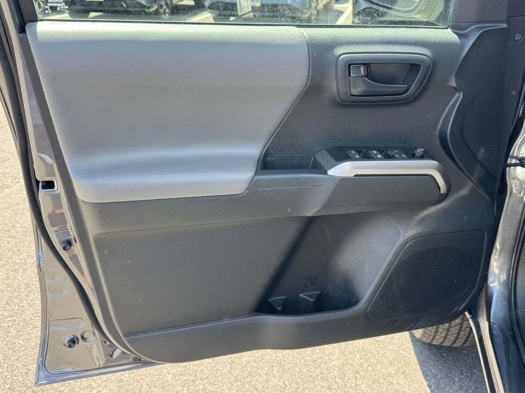 2023 Toyota Tacoma SR5 - Photo 27