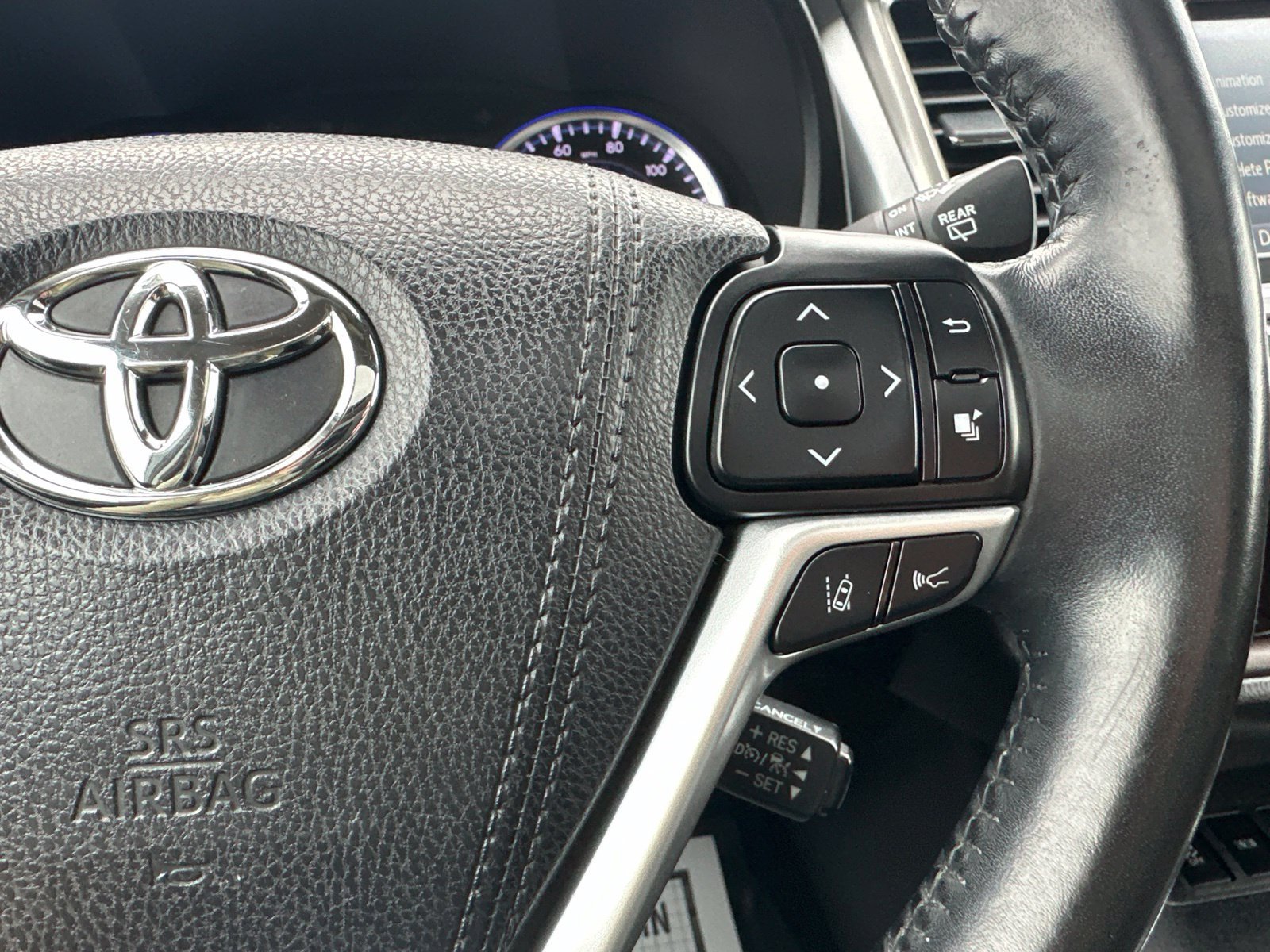 Used 2017  Toyota XLE image 58