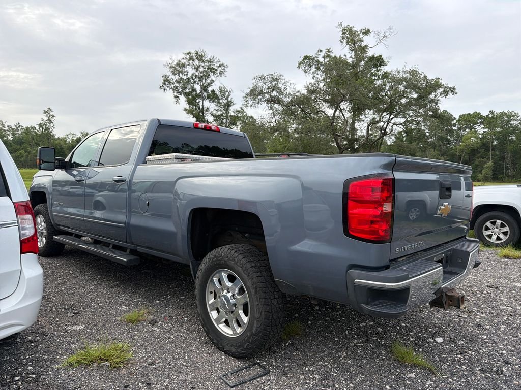 Used 2015 Gray Chevrolet LT image 9
