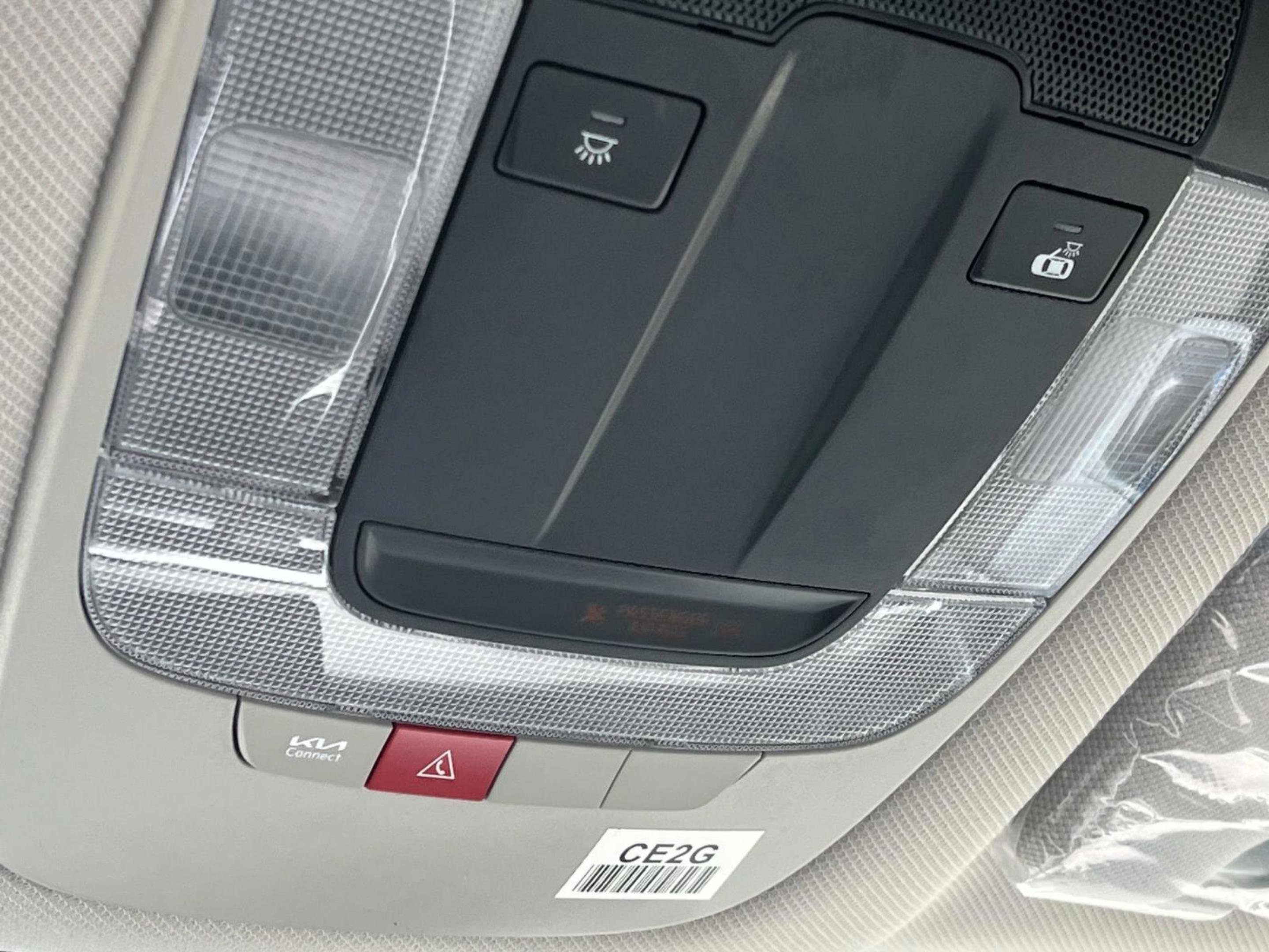 New 2026 Snow White Pearl Kia EX image 33