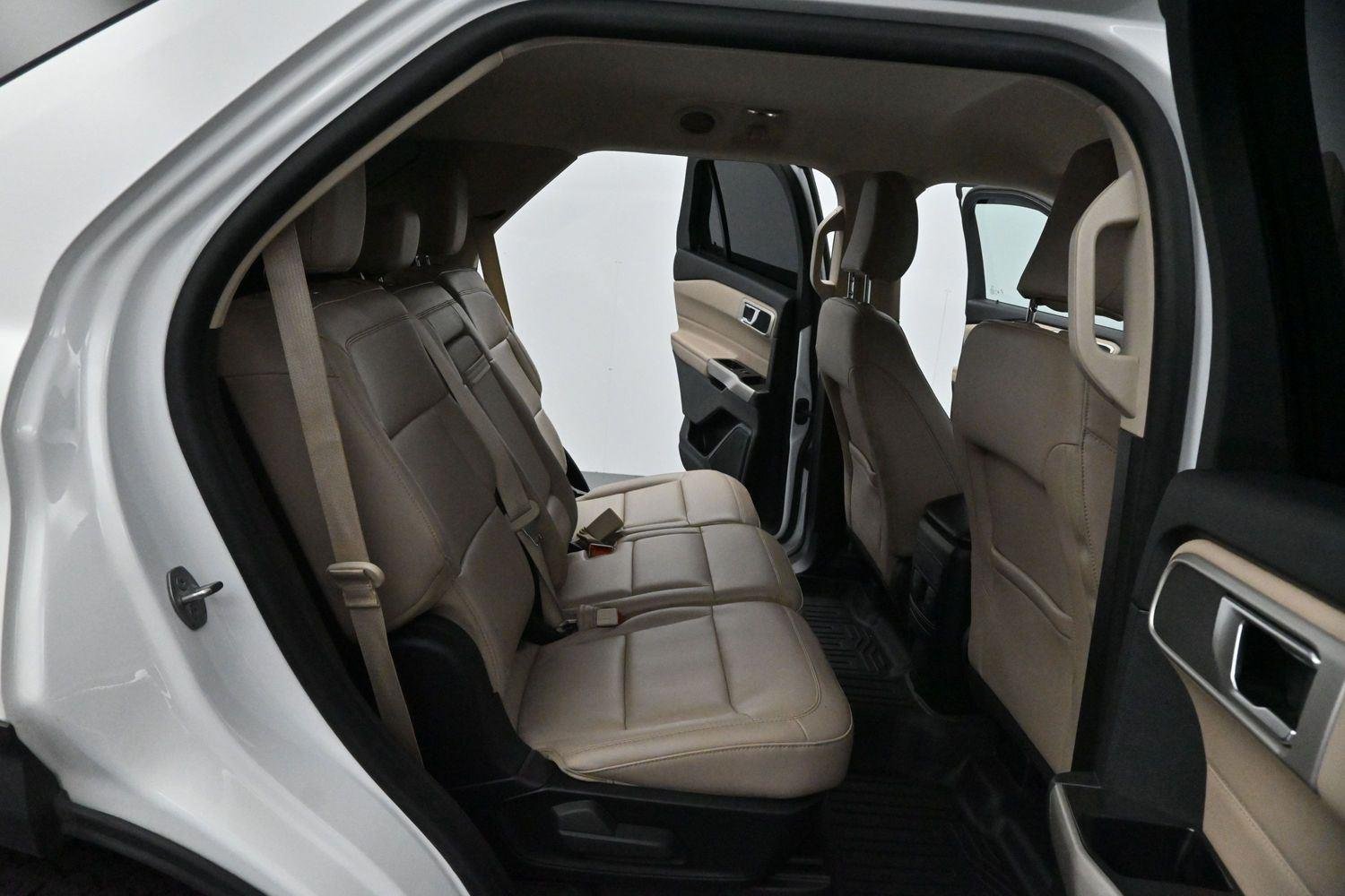 Used 2023 Oxford White Ford XLT image 33