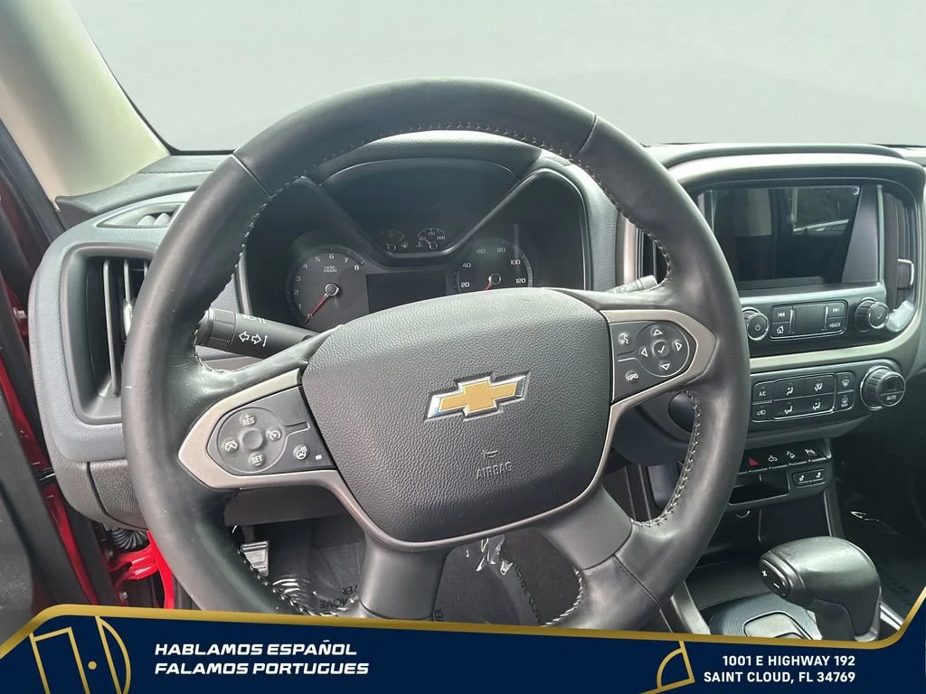 Used 2019 RED HOT Chevrolet 2WD Z71 image 16