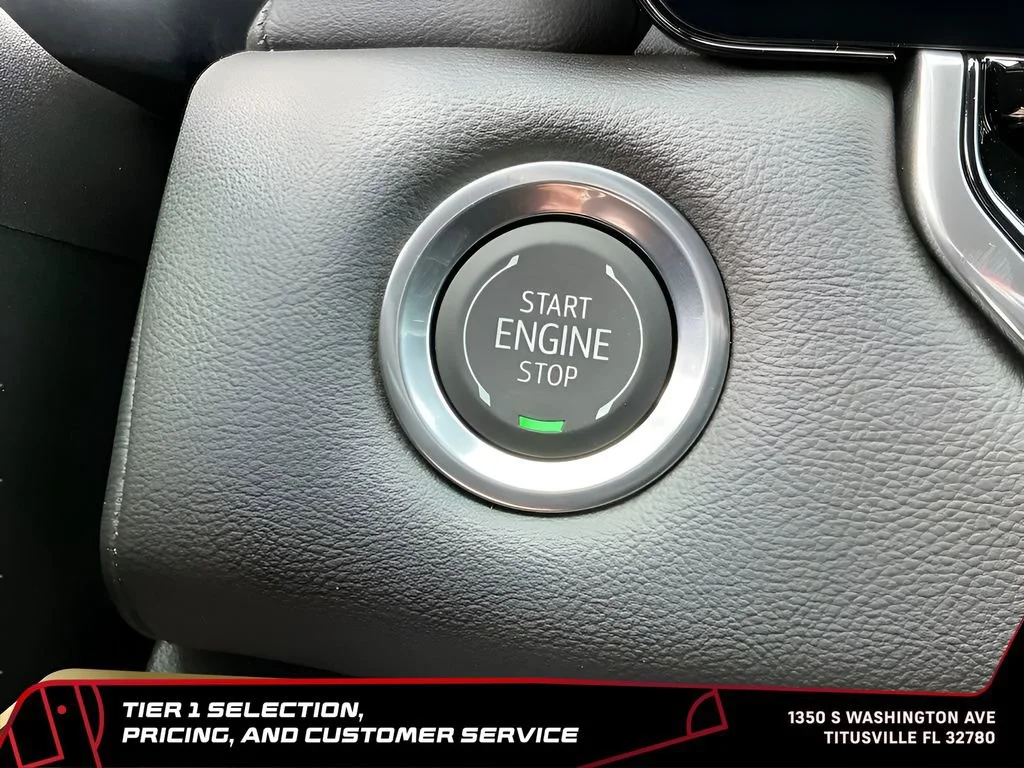New 2026 Summit White GMC Elevation image 35
