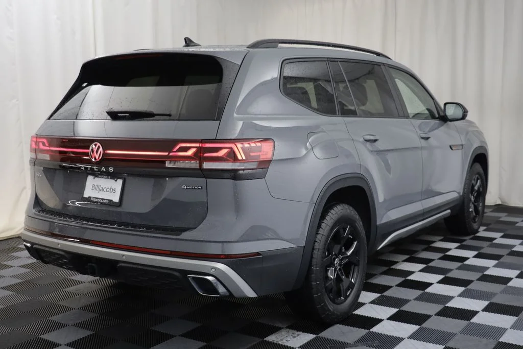 Used 2024 Pure Gray Volkswagen 2.0T Peak Edition SEL image 17