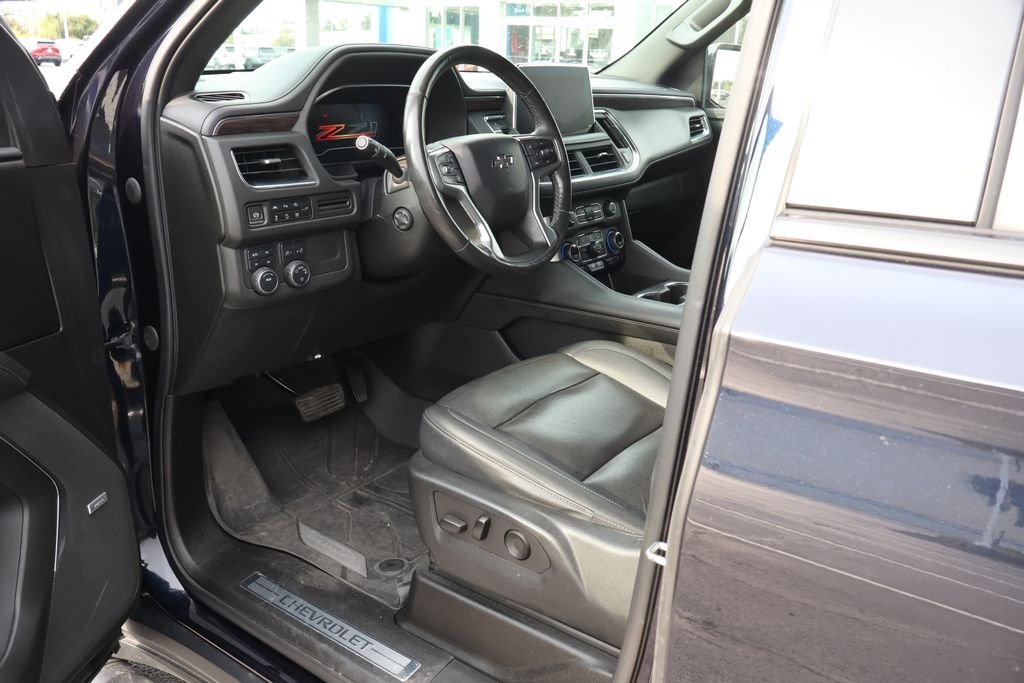 Used 2022 Blue Chevrolet Z71 image 11