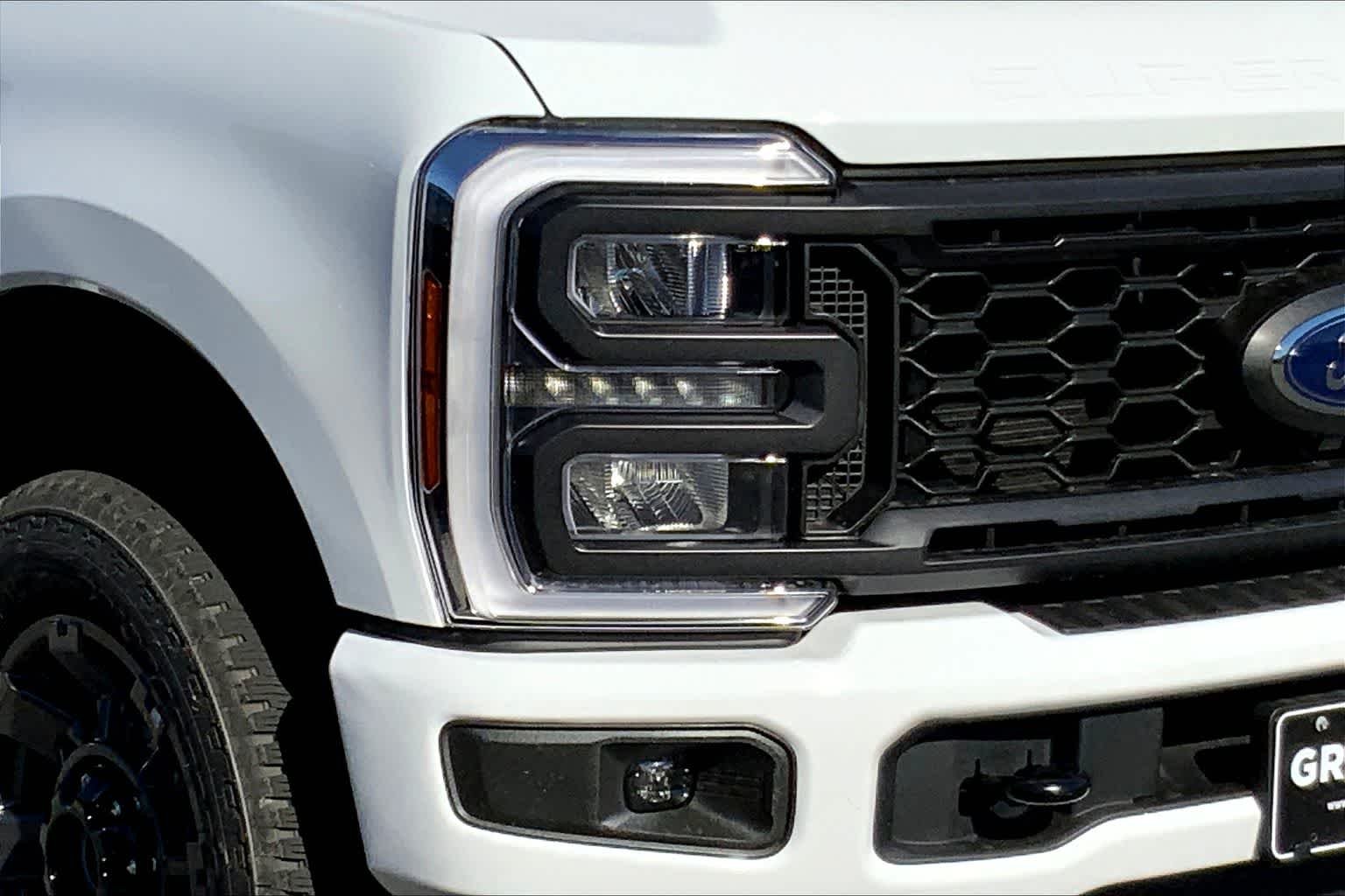 New 2026 Oxford White Ford F-250® XL image 10