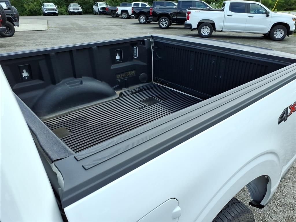 Used 2021 White Ford Lariat image 14