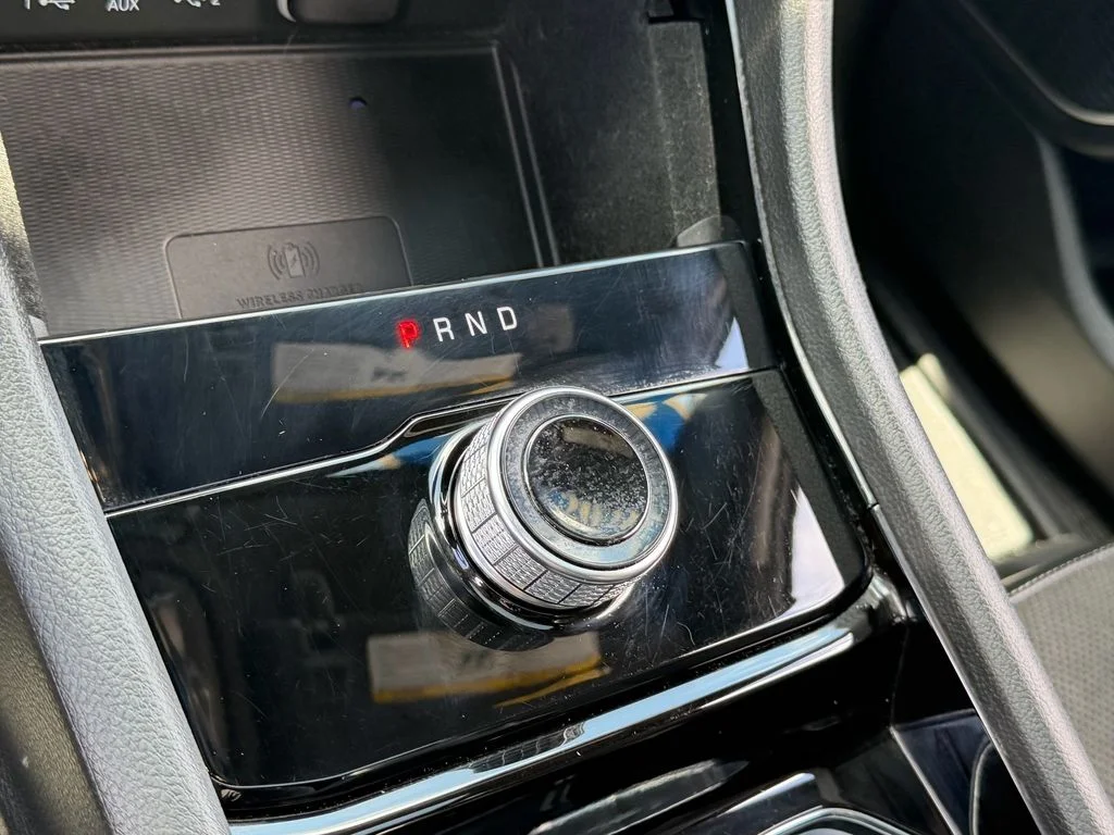 Used 2022 Gray Jeep Altitude image 18