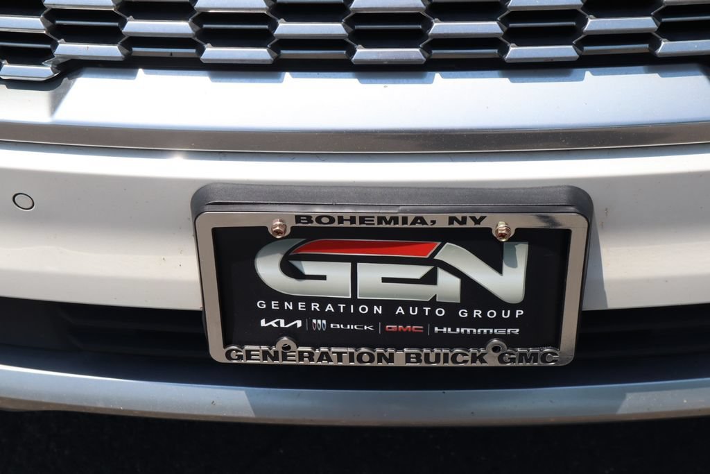 Used 2021 WHITE FROST TRICOAT GMC Denali image 36