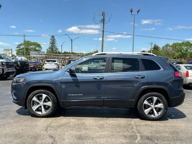 Used 2020 Blue Jeep Limited image 6