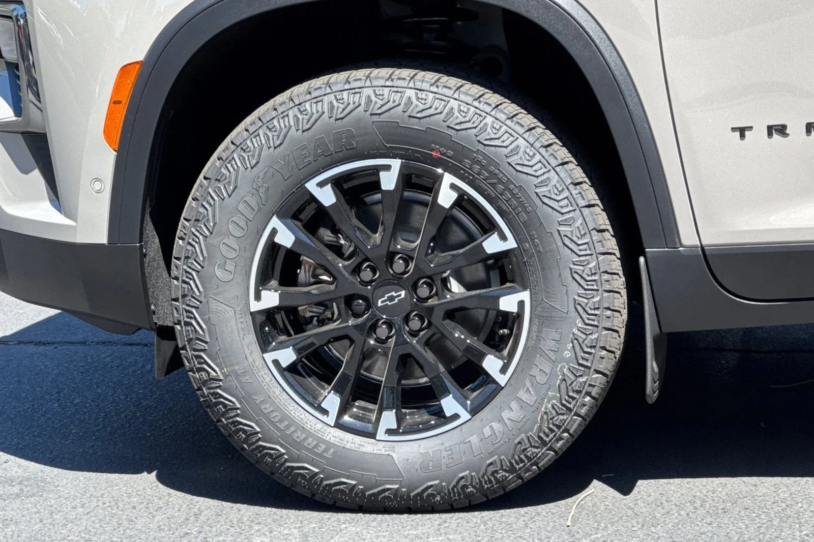 New 2026 Sandstone Gray Chevrolet Z71 image 26