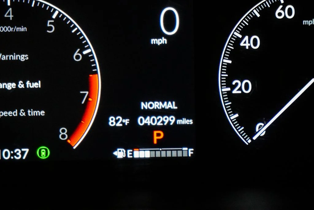 Used 2024 Gray Honda EX-L image 32