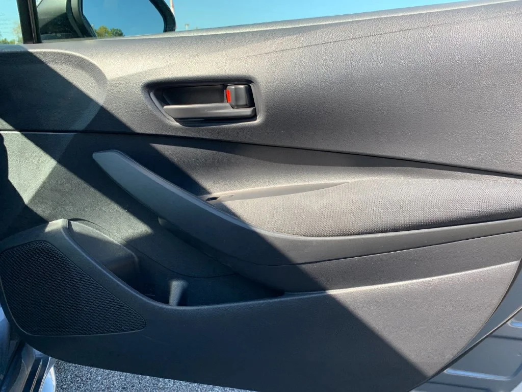 Used 2024  Toyota LE image 19