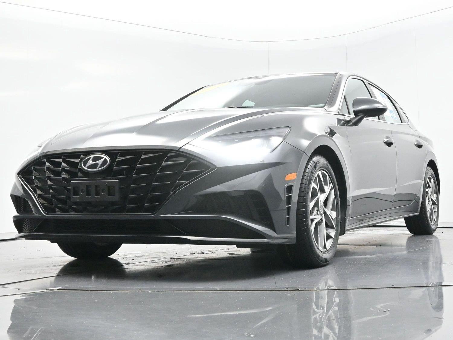Used 2022 Portofino Gray Hyundai SEL image 39