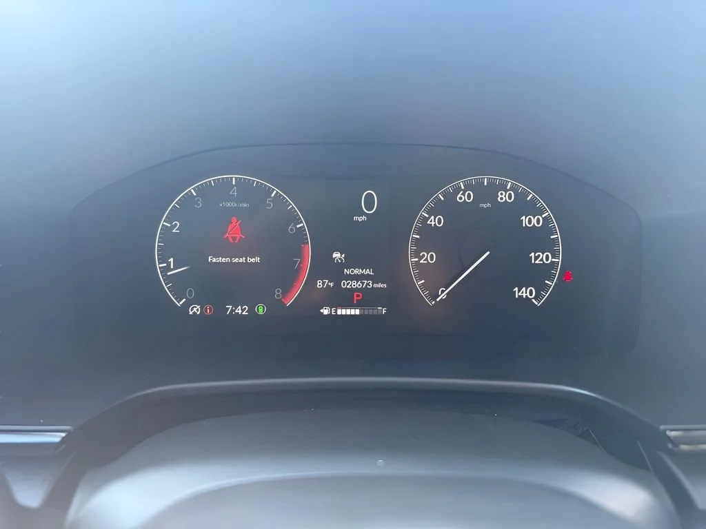 Used 2025 Silver Honda LX image 18