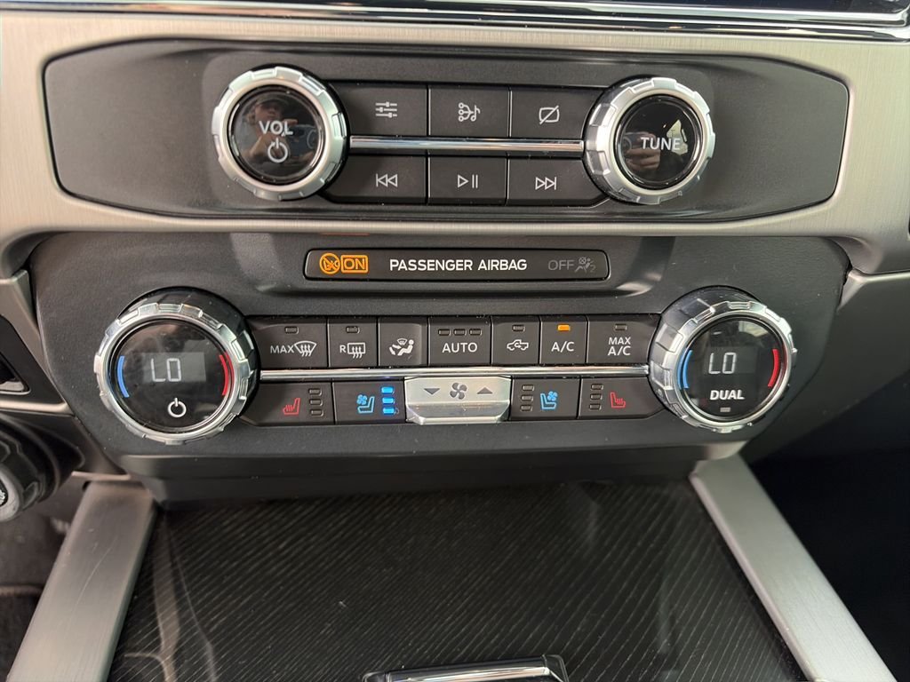 Used 2022 Gray Ford Platinum image 25