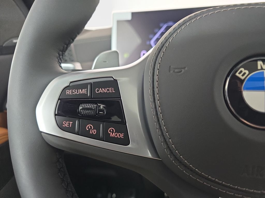 New 2026 Mineral White Metallic BMW xDrive40i image 17