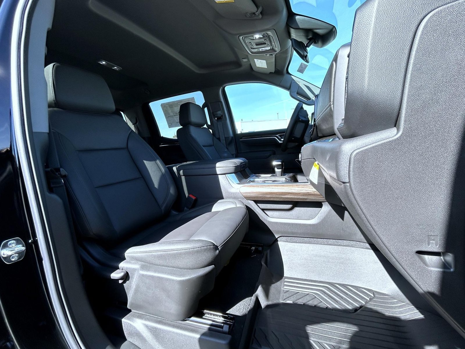 2026 Chevrolet Silverado 1500 LT Trail Boss - Photo 15