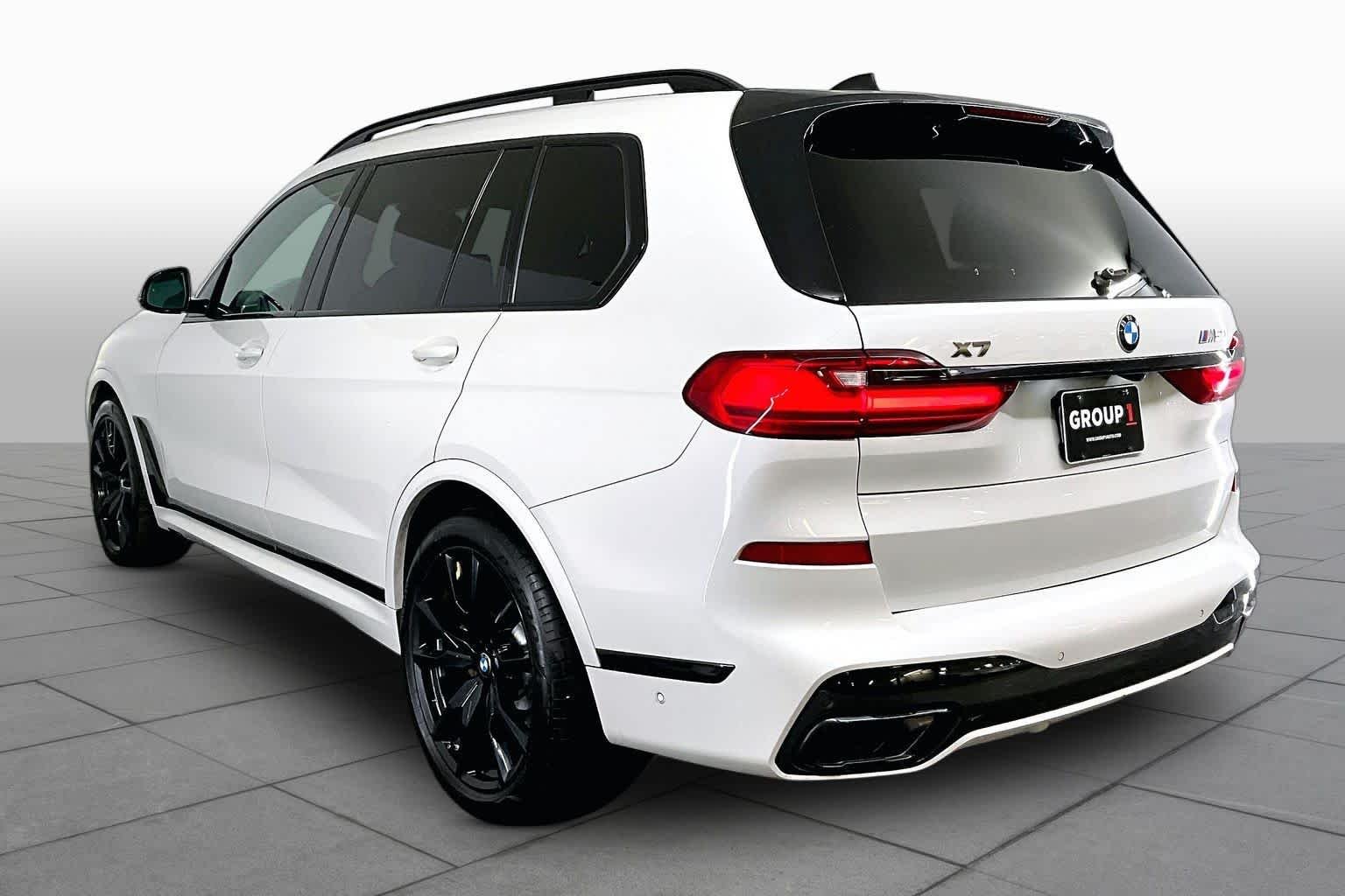 Used 2020 Alpine White BMW M50i image 12
