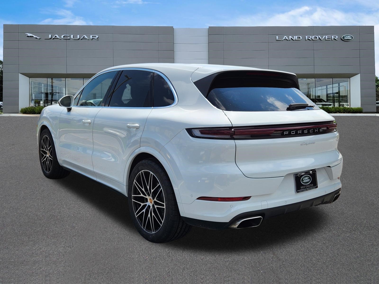Used 2025 White Porsche  image 3