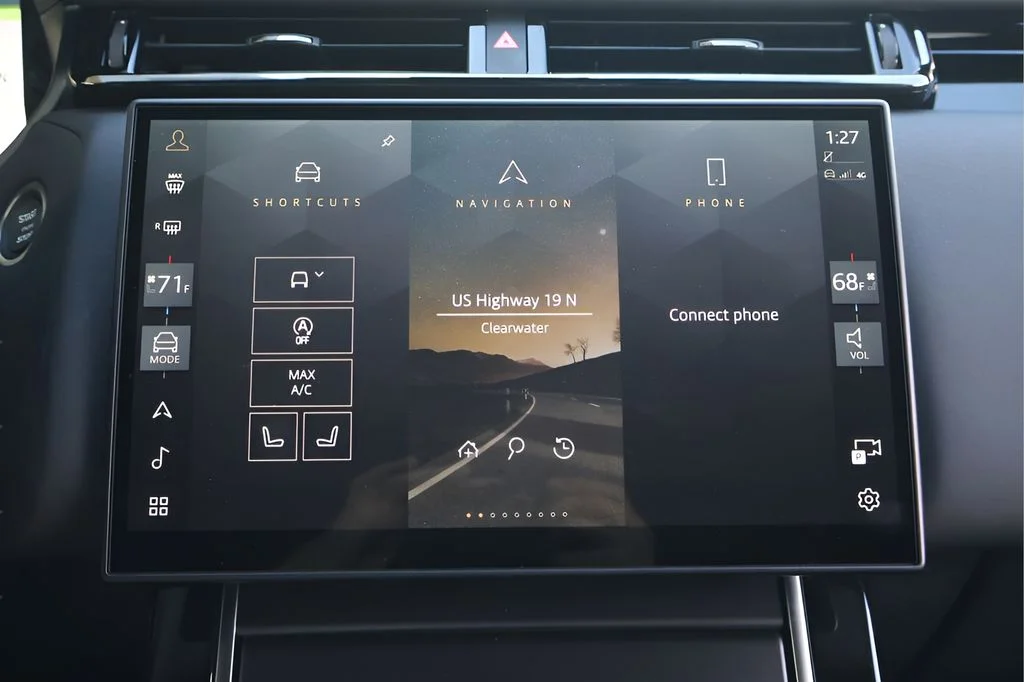 New 2026 Fuji White Land Rover Dynamic SE image 24